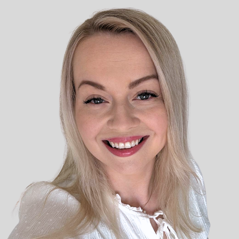 Ryhmävalmennuksen urapartnerina toimii perustajamme Seera Lode